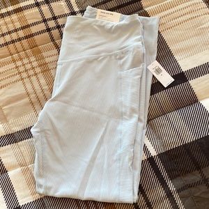 Old Navy PowerSoft Ribbed 7/8 Leggings NWT